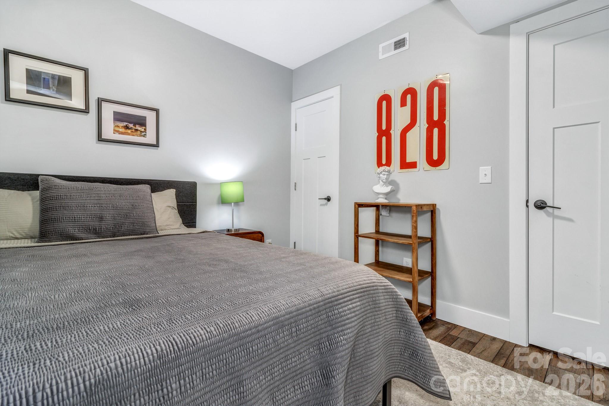 118 Vance Crescent Extension Asheville NC 28806