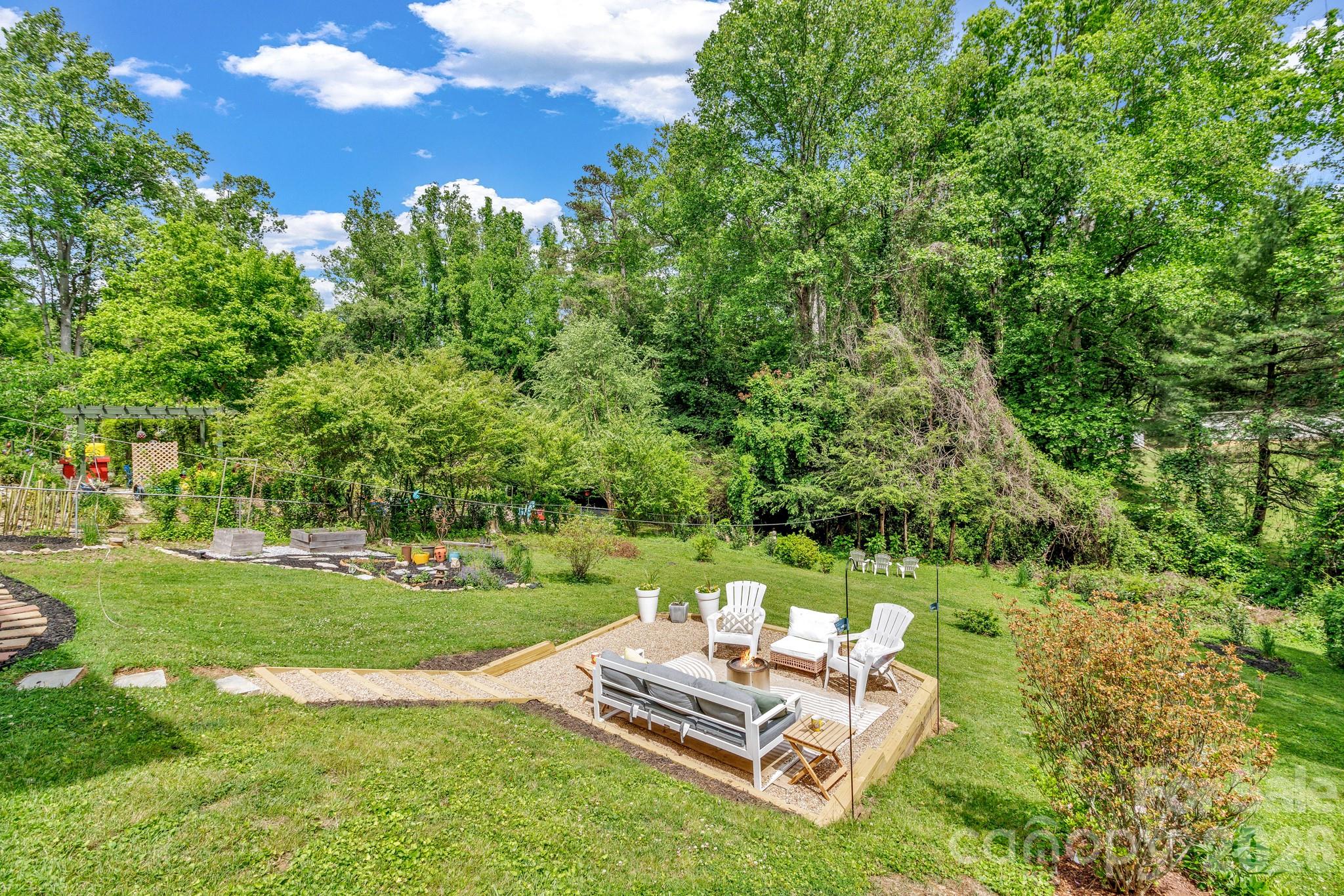 118 Vance Crescent Extension Asheville NC 28806