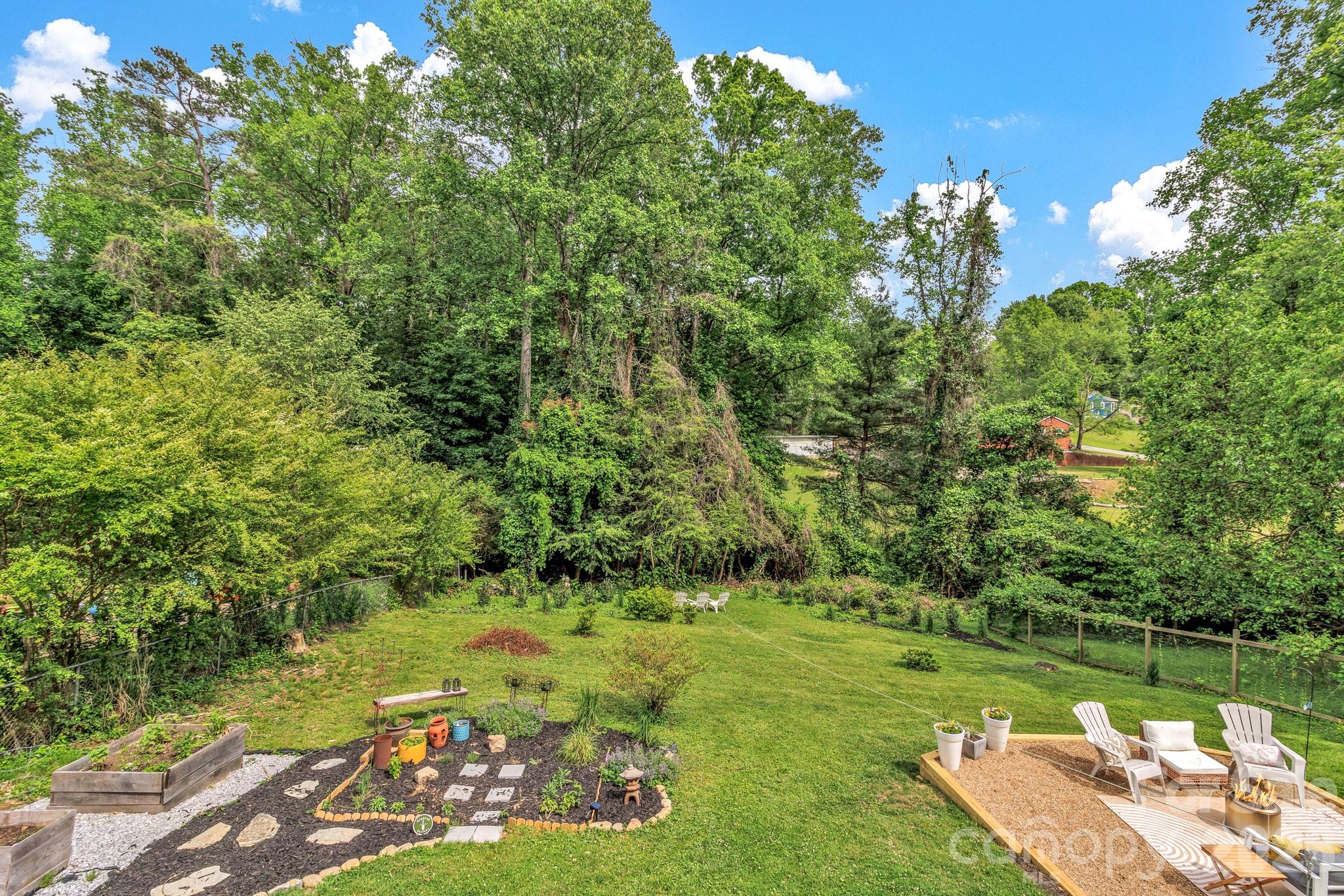 118 Vance Crescent Extension Asheville NC 28806