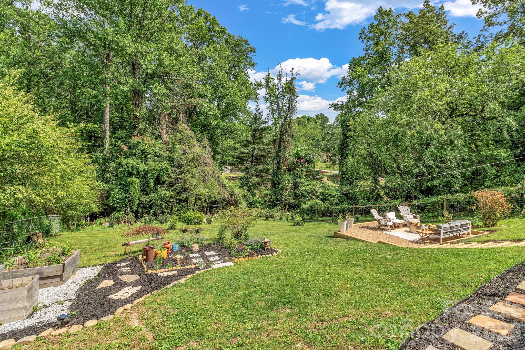 118 Vance Crescent Extension Asheville NC 28806
