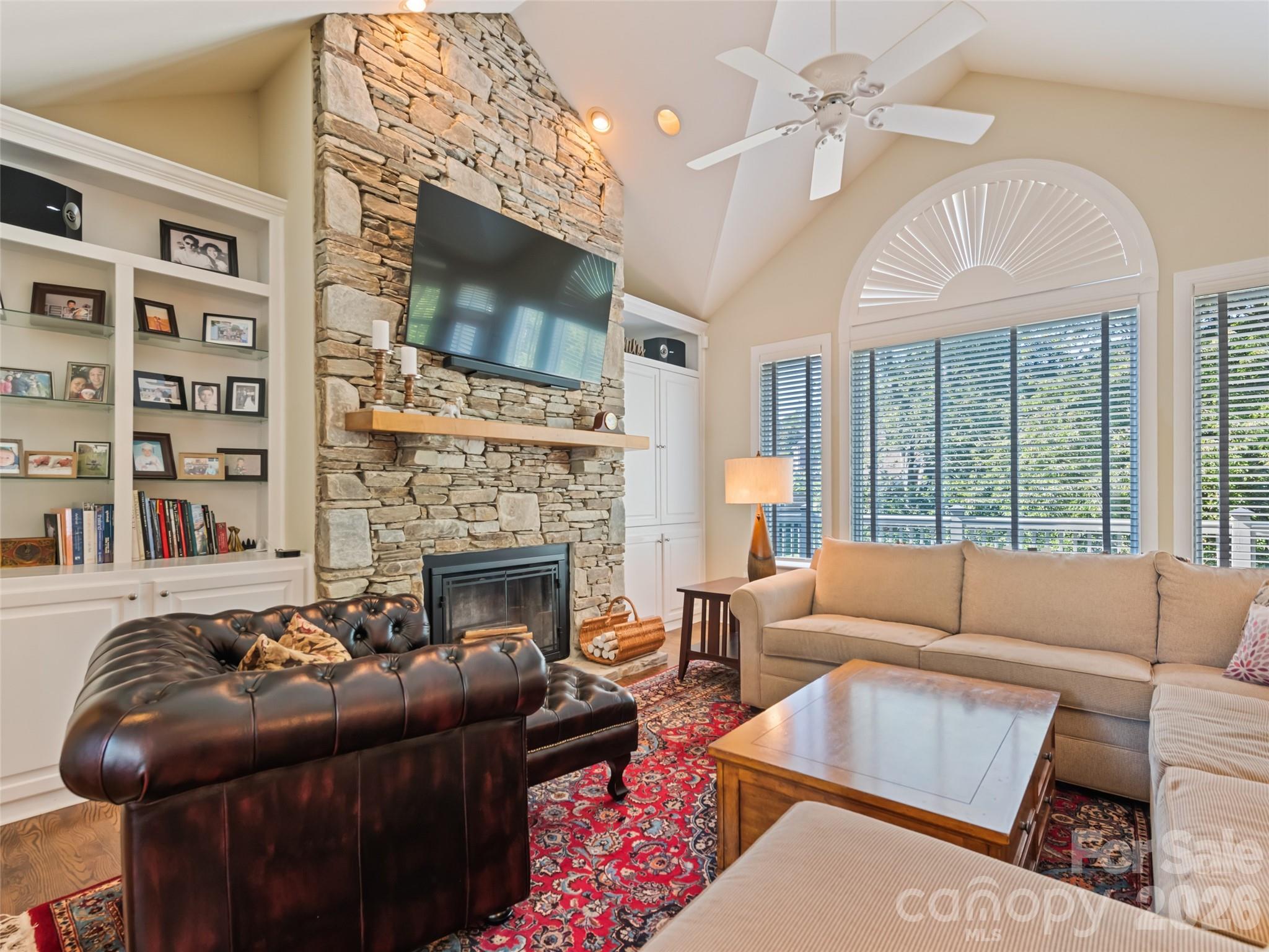 5 Split Creek Court Mills River NC 28759