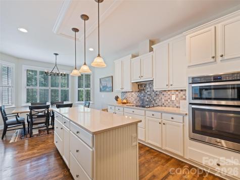 5 Split Creek Court Mills River NC 28759