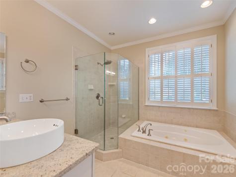 5 Split Creek Court Mills River NC 28759
