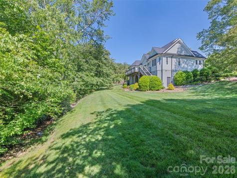 5 Split Creek Court Mills River NC 28759