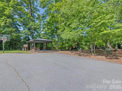 5 Split Creek Court Mills River NC 28759