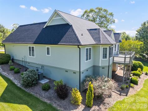 5 Split Creek Court Mills River NC 28759