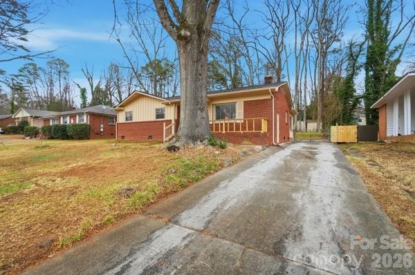 5326 Dolphin Lane Charlotte NC 28215