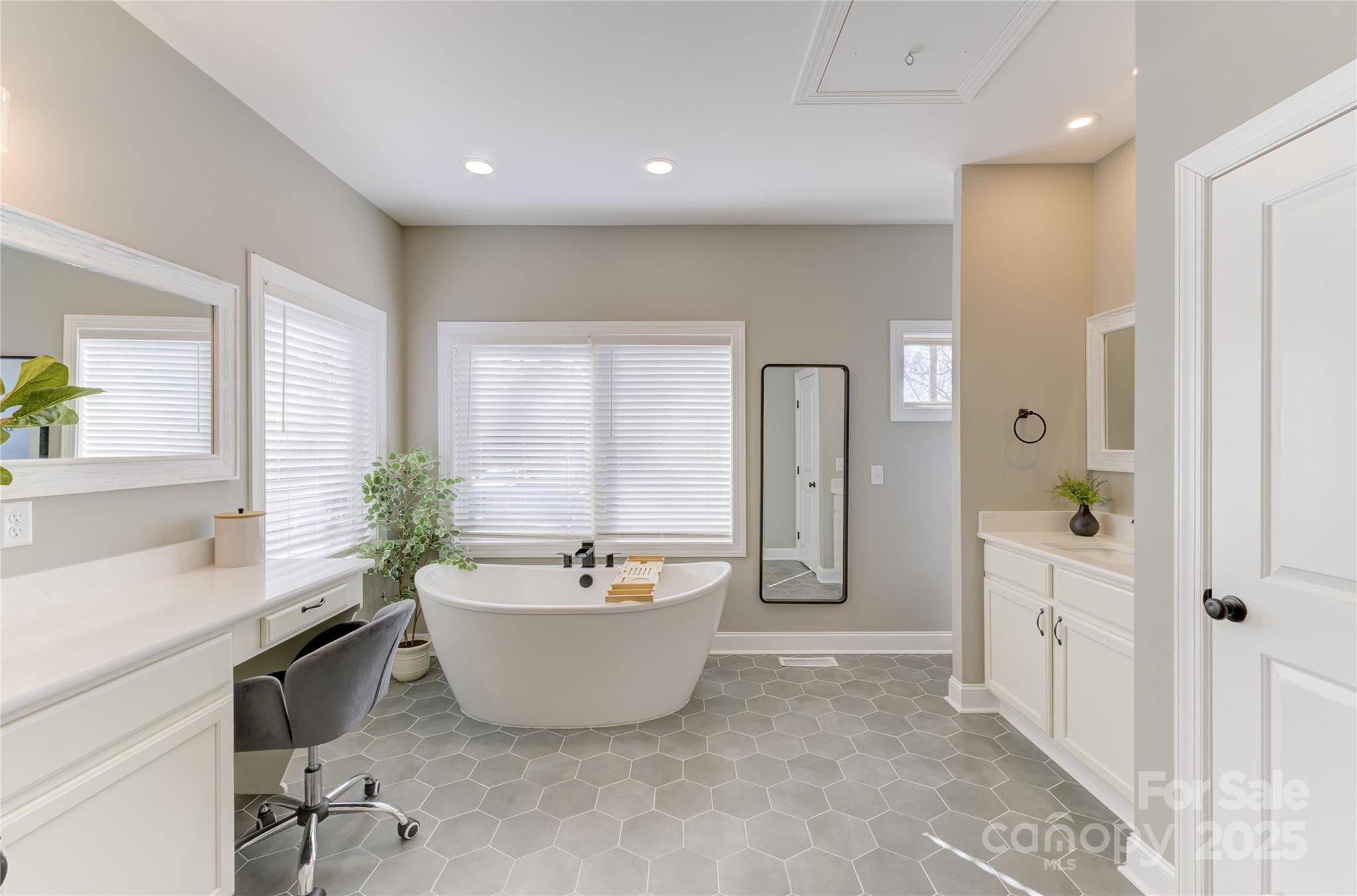 597 Aiken Road Asheville NC 28804