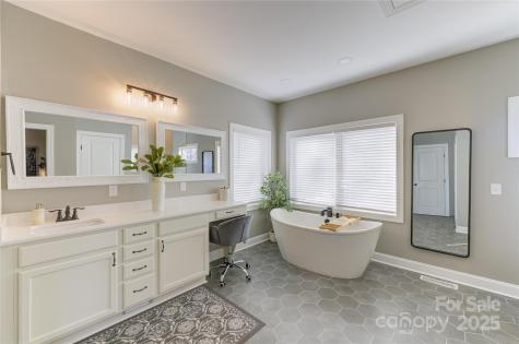 597 Aiken Road Asheville NC 28804