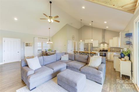 597 Aiken Road Asheville NC 28804