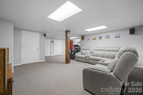 2953 Ninth Tee Drive Newton NC 28658