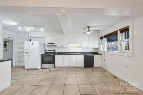 170 Birch Lane Arden NC 28704