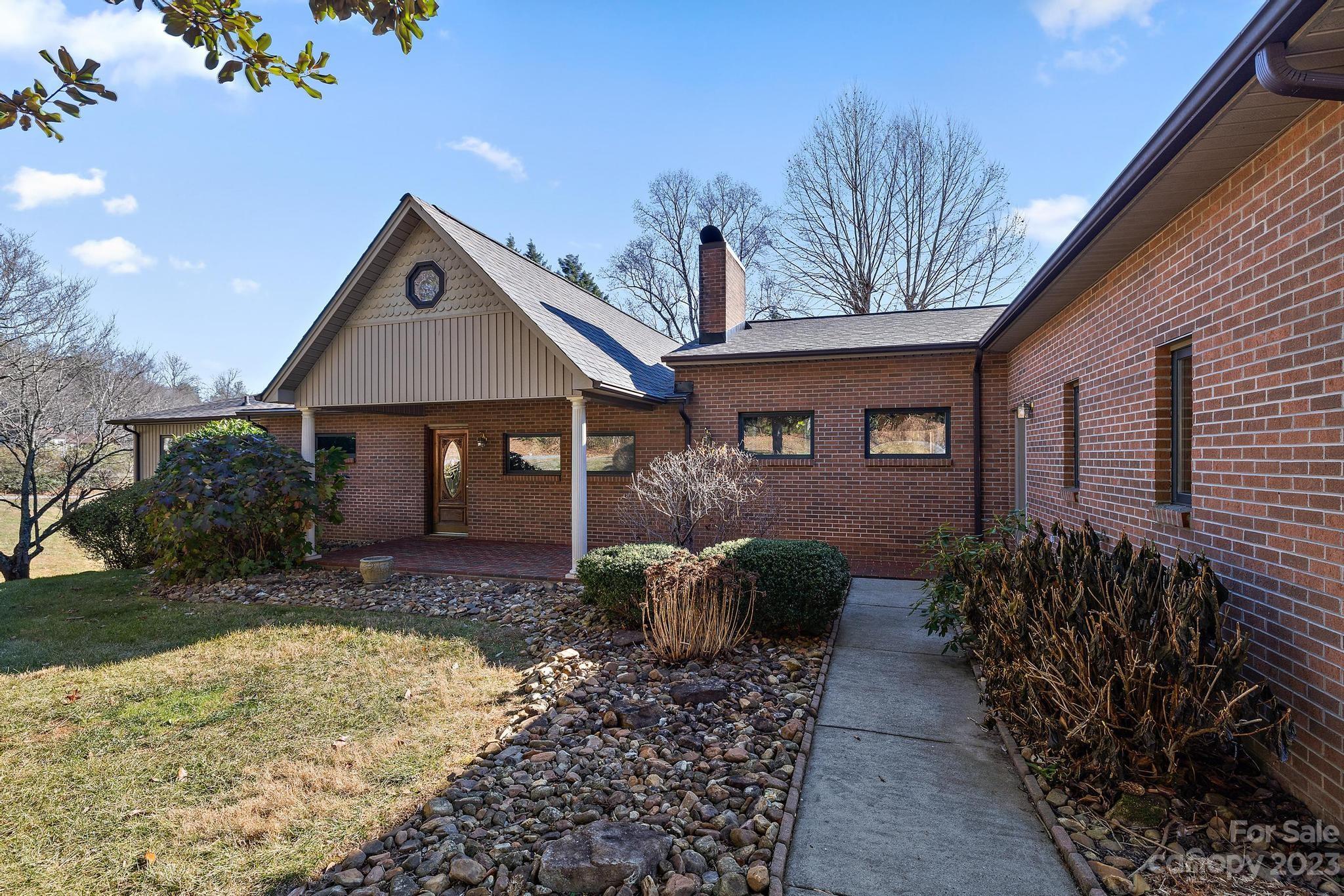 2593 Hillwood Drive Lenoir NC 28645