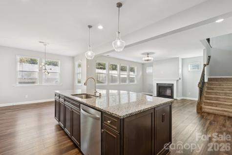 15311 Red Canoe Way Charlotte NC 28278