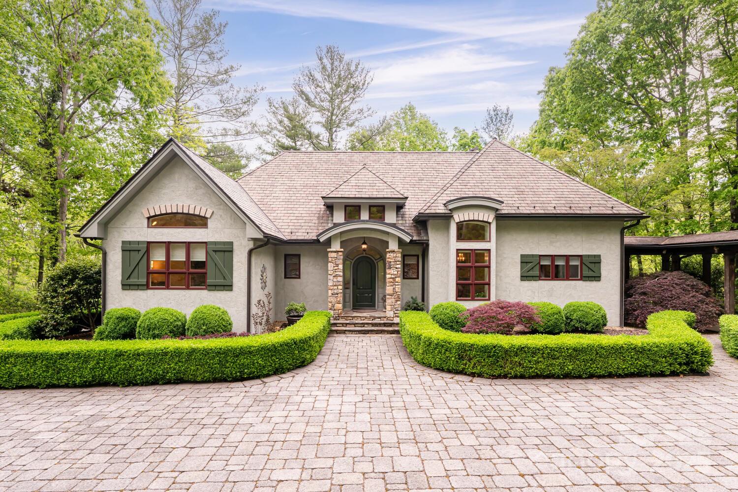 27 Connelly Road Arden NC 28704