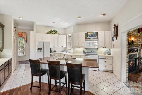 25 Towhee Trail Tryon NC 28782