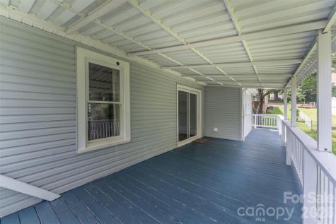 31 Tremont Street Marion NC 28752
