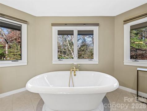 339 Beaverdam Road Asheville NC 28804