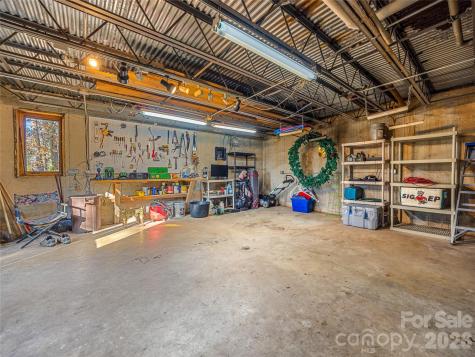 339 Beaverdam Road Asheville NC 28804