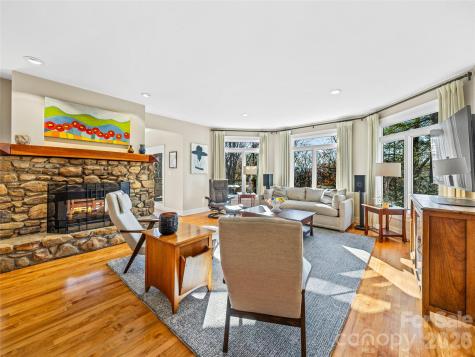 339 Beaverdam Road Asheville NC 28804