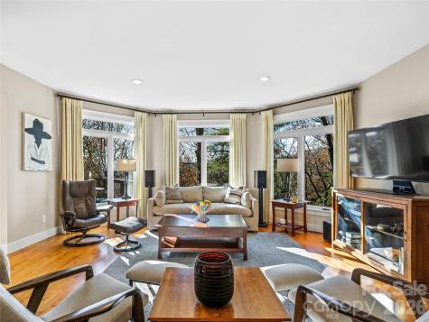 339 Beaverdam Road Asheville NC 28804