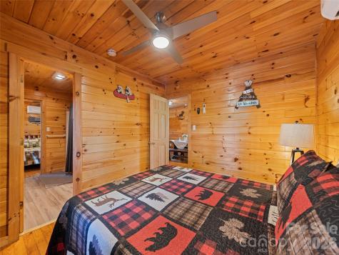 299 Blue Ridge Parkway Bryson City NC 28713