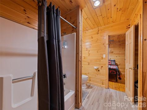 299 Blue Ridge Parkway Bryson City NC 28713