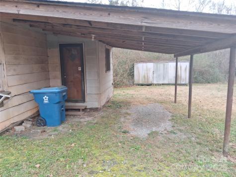 111 Parmer Street Forest City NC 28043