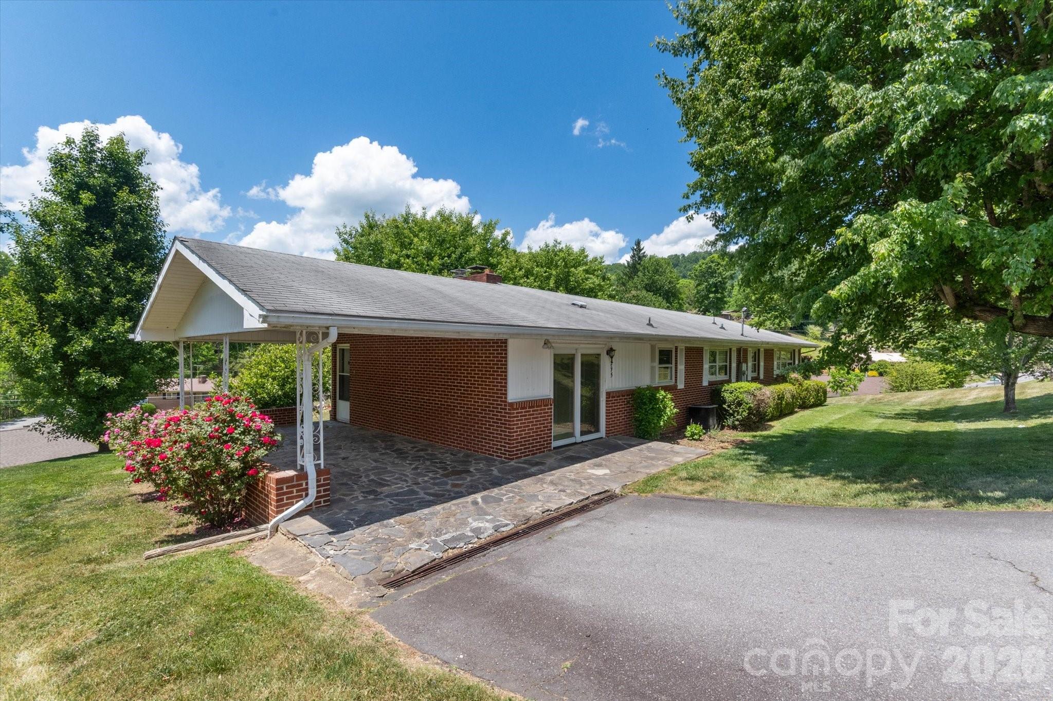 295 Bramlett Drive Waynesville NC 28785