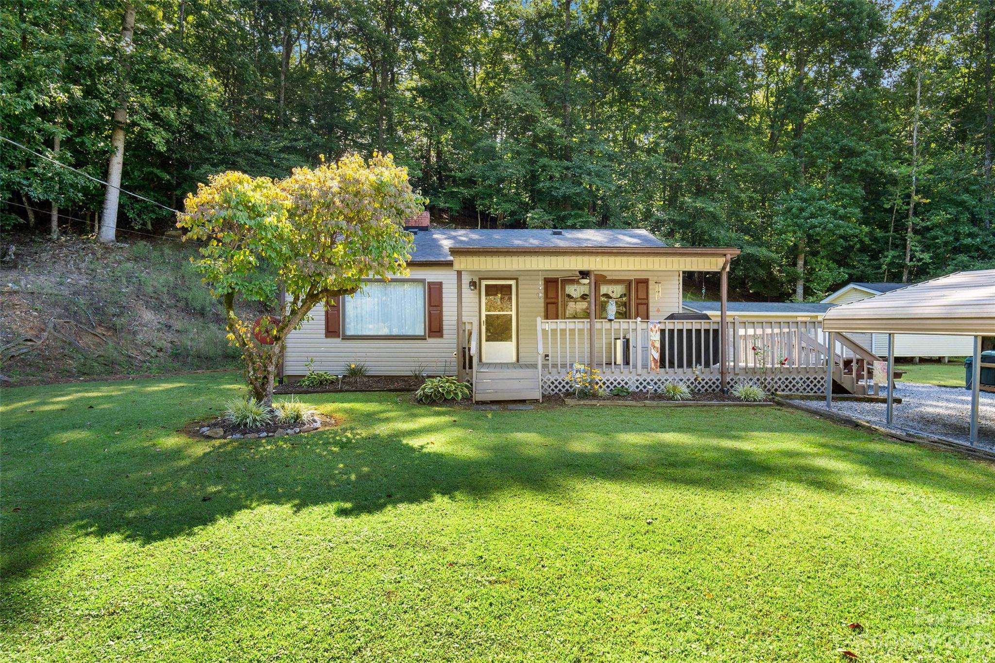 1002 Virginia Road Marion NC 28752