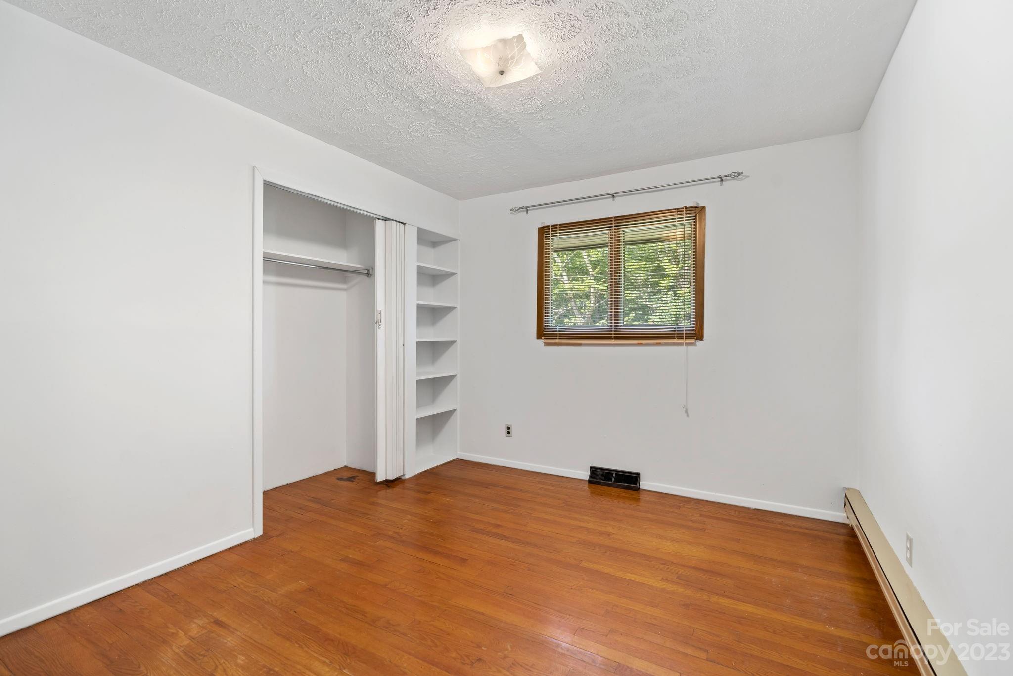 56 Sunnyview Terrace Asheville NC 28806