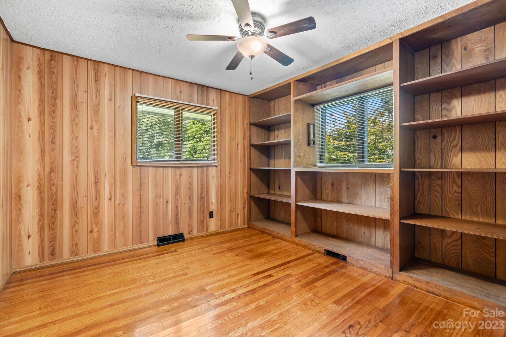 56 Sunnyview Terrace Asheville NC 28806