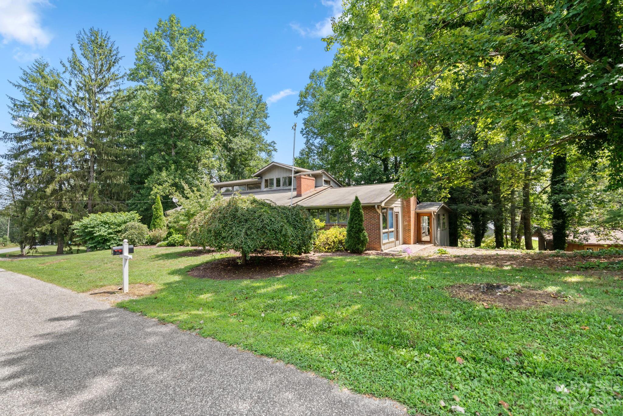 56 Sunnyview Terrace Asheville NC 28806