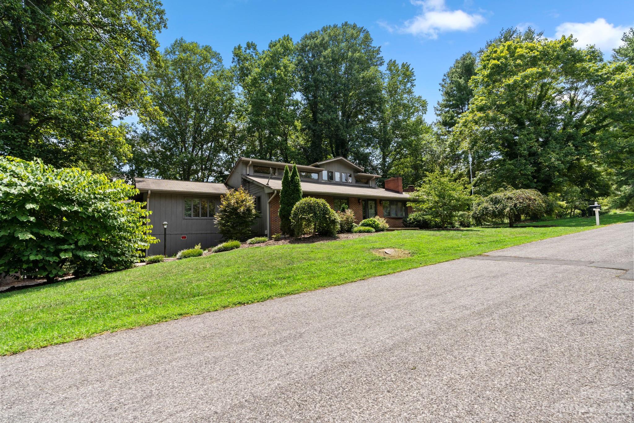 56 Sunnyview Terrace Asheville NC 28806