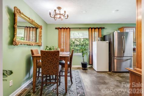 458 Beach Drive Hendersonville NC 28792
