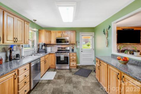 458 Beach Drive Hendersonville NC 28792