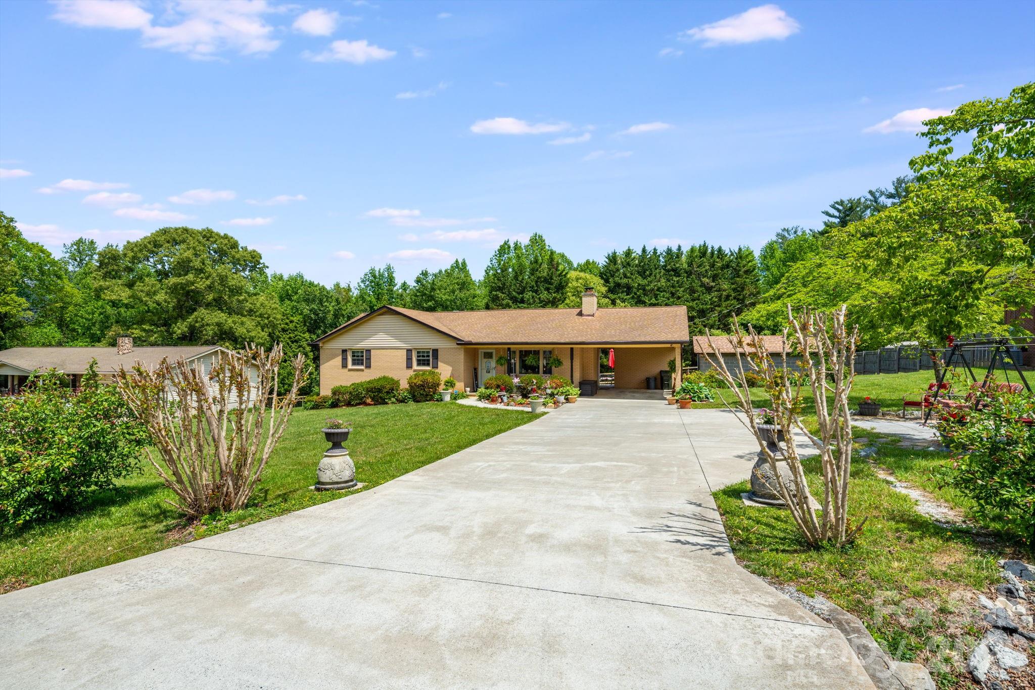 458 Beach Drive Hendersonville NC 28792