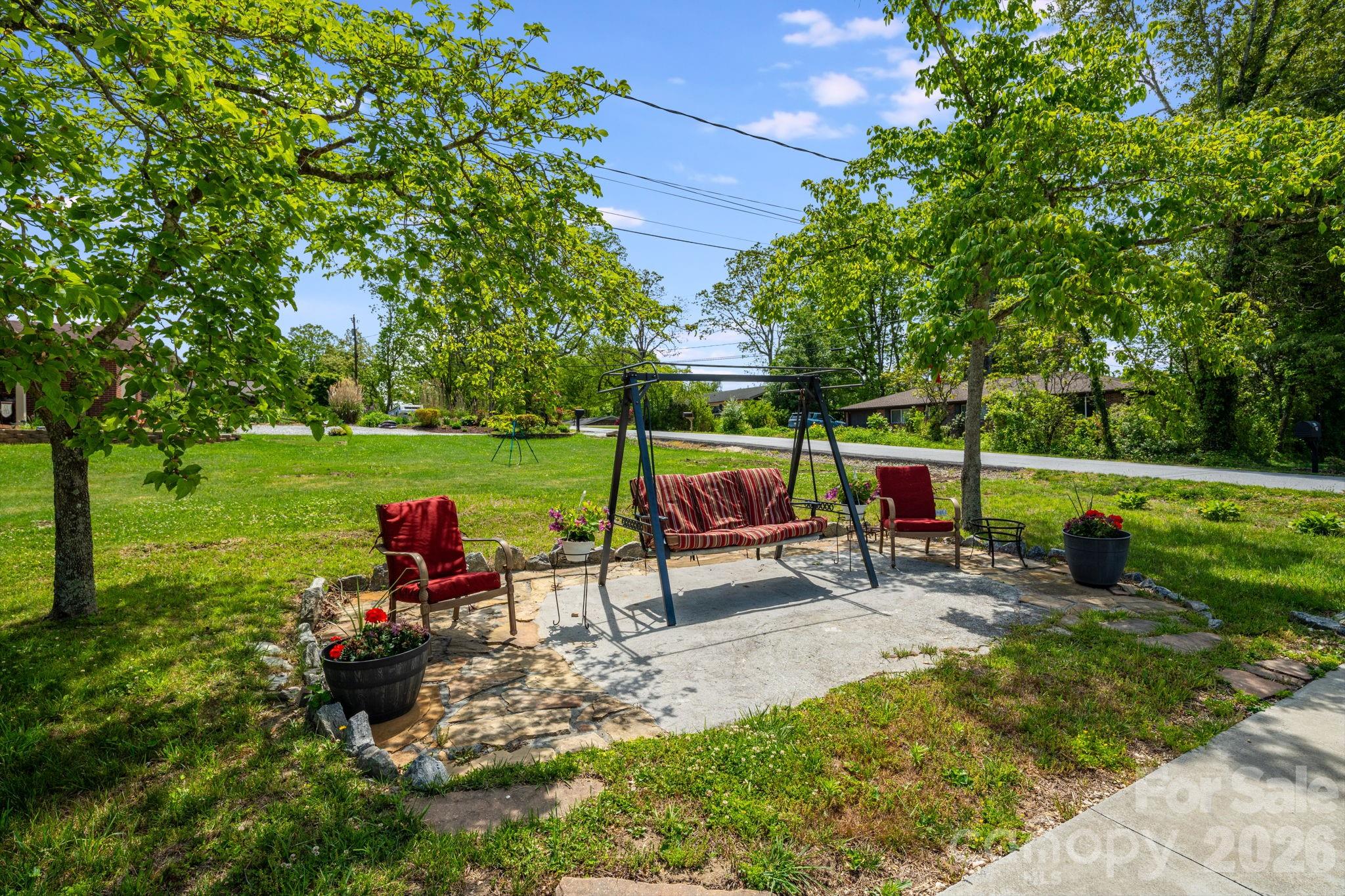 458 Beach Drive Hendersonville NC 28792