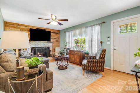 458 Beach Drive Hendersonville NC 28792
