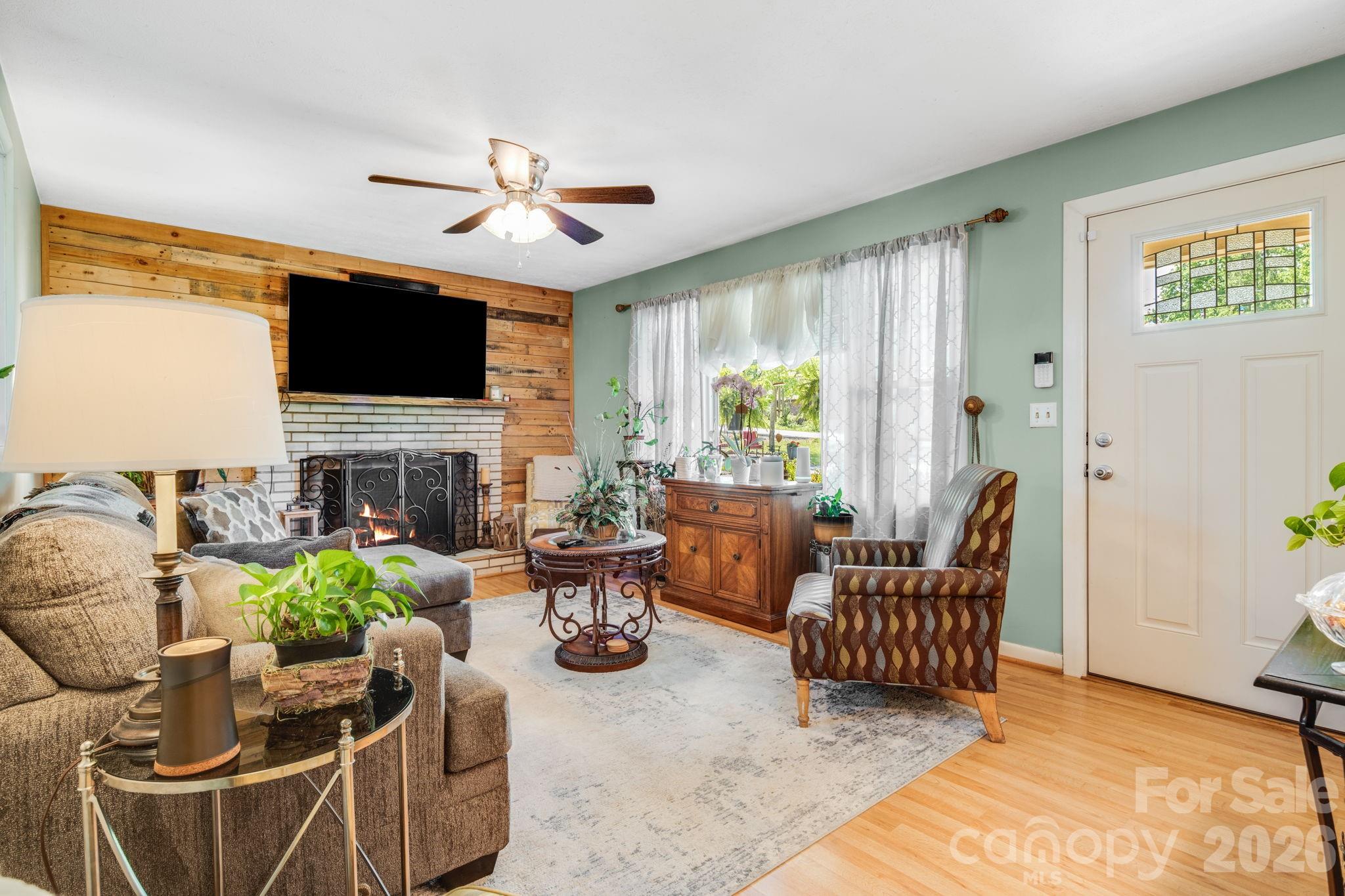 458 Beach Drive Hendersonville NC 28792