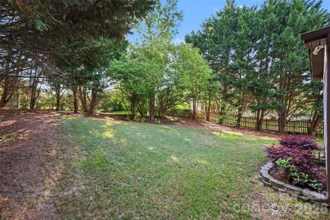 9144 Linden Tree Lane Charlotte NC 28277