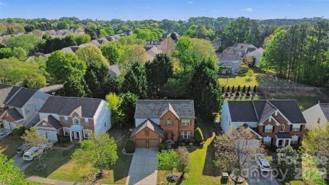 9144 Linden Tree Lane Charlotte NC 28277