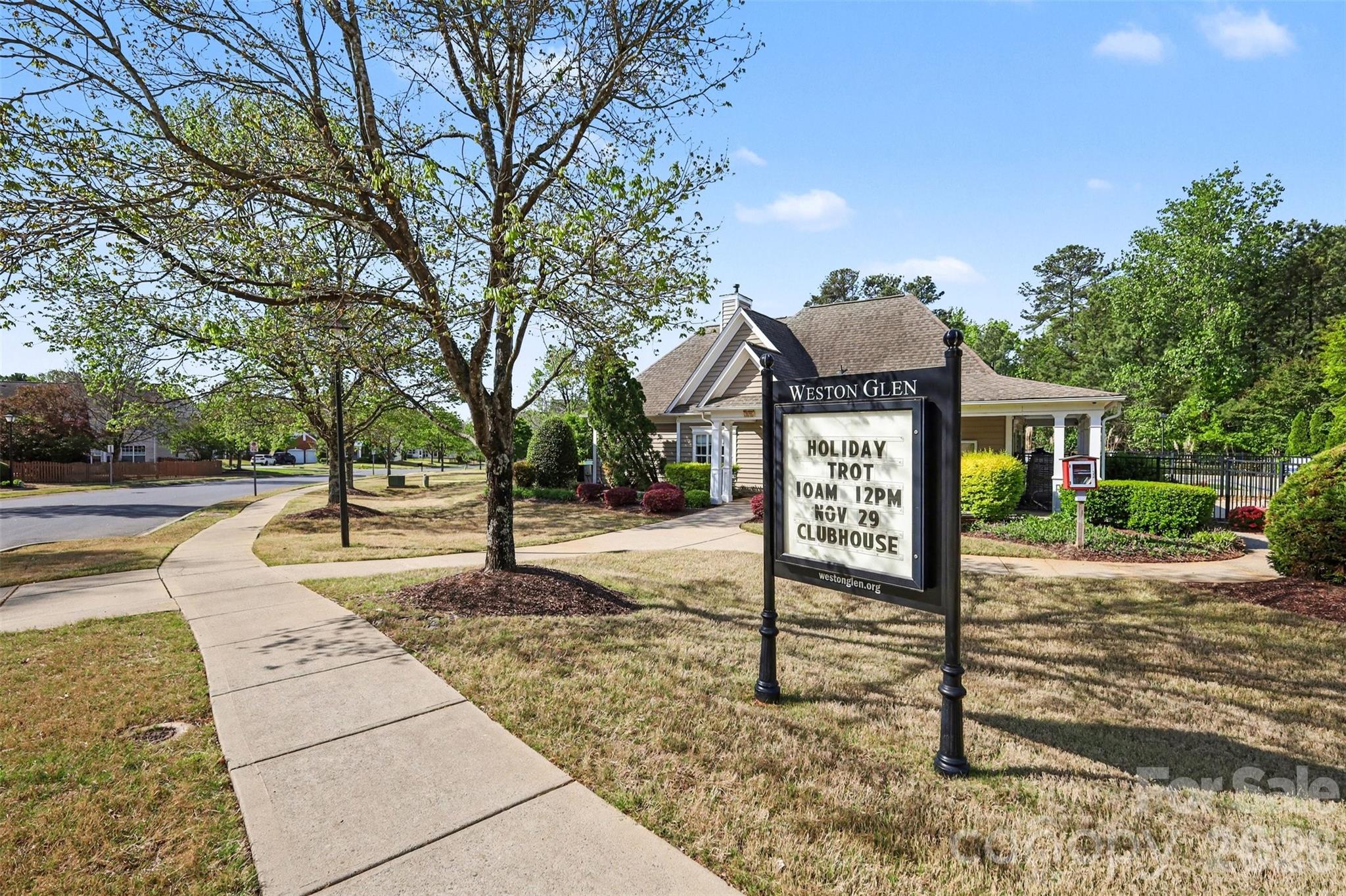 9144 Linden Tree Lane Charlotte NC 28277