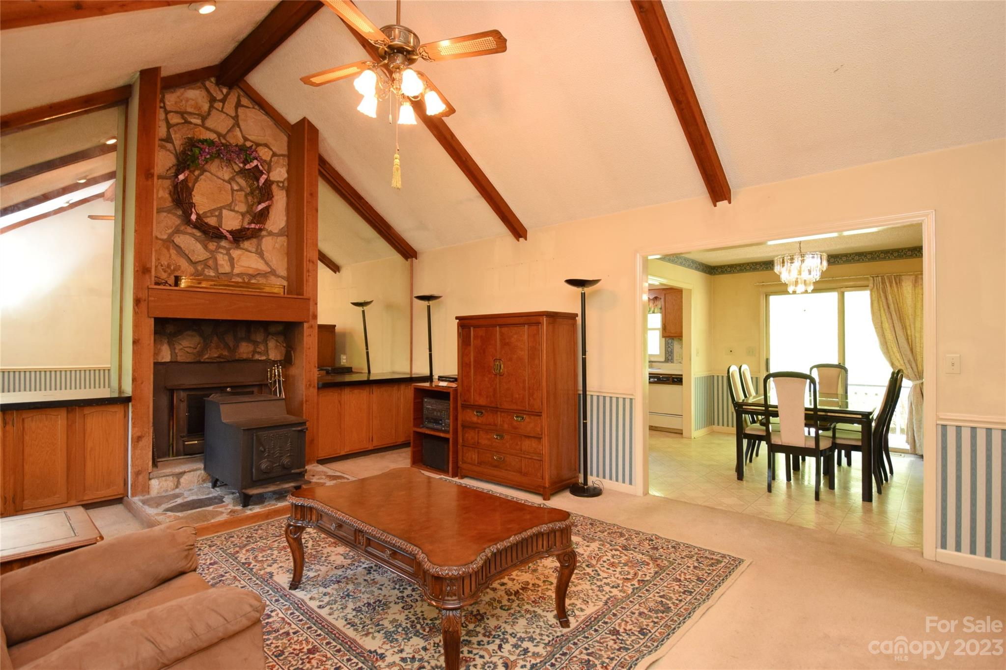 2015 Nc 80 Highway Bakersville NC 28705