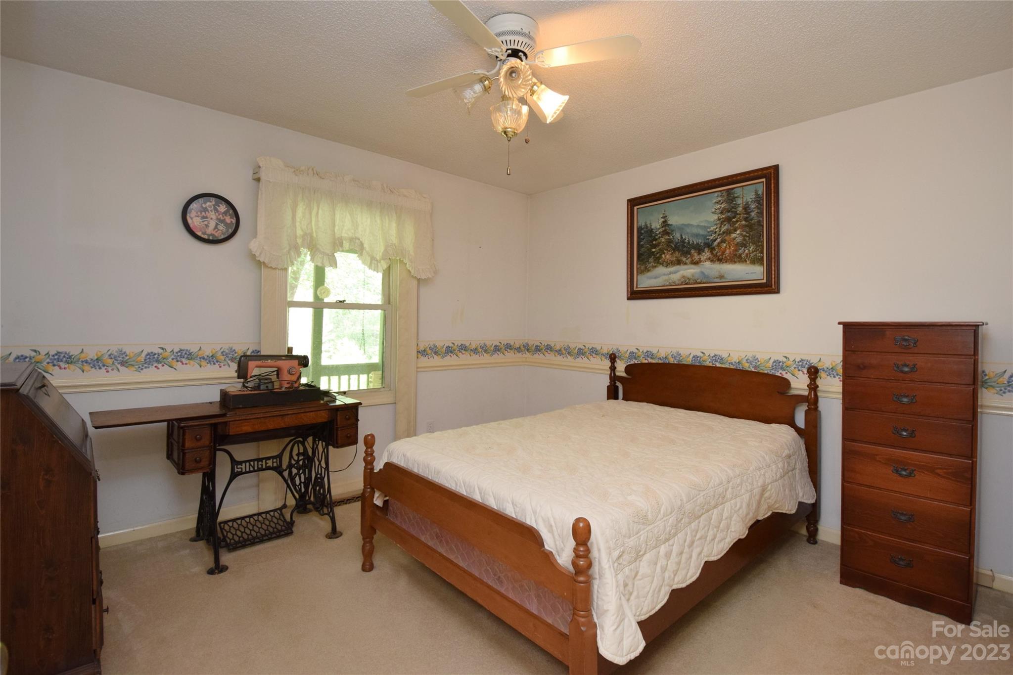 2015 Nc 80 Highway Bakersville NC 28705