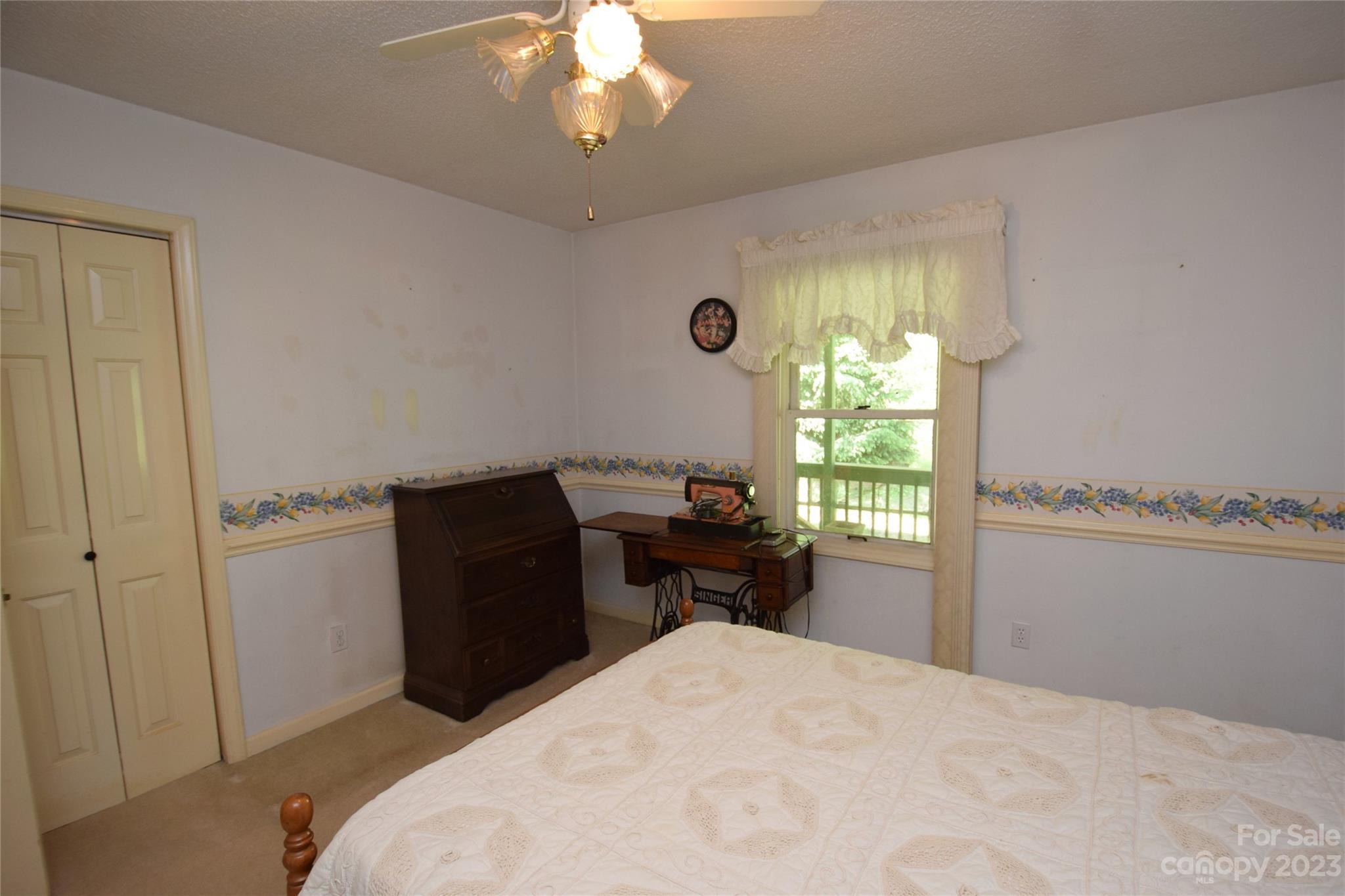 2015 Nc 80 Highway Bakersville NC 28705