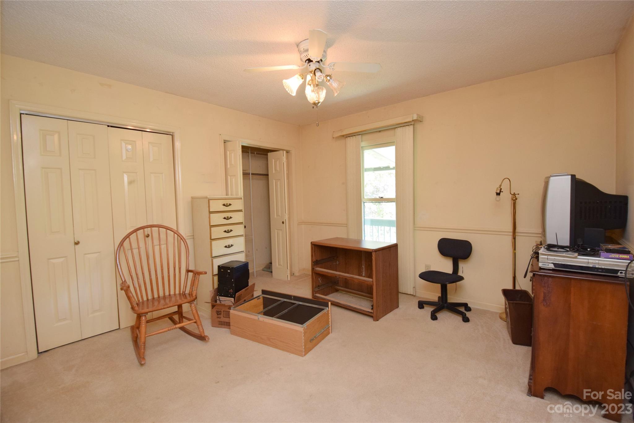 2015 Nc 80 Highway Bakersville NC 28705