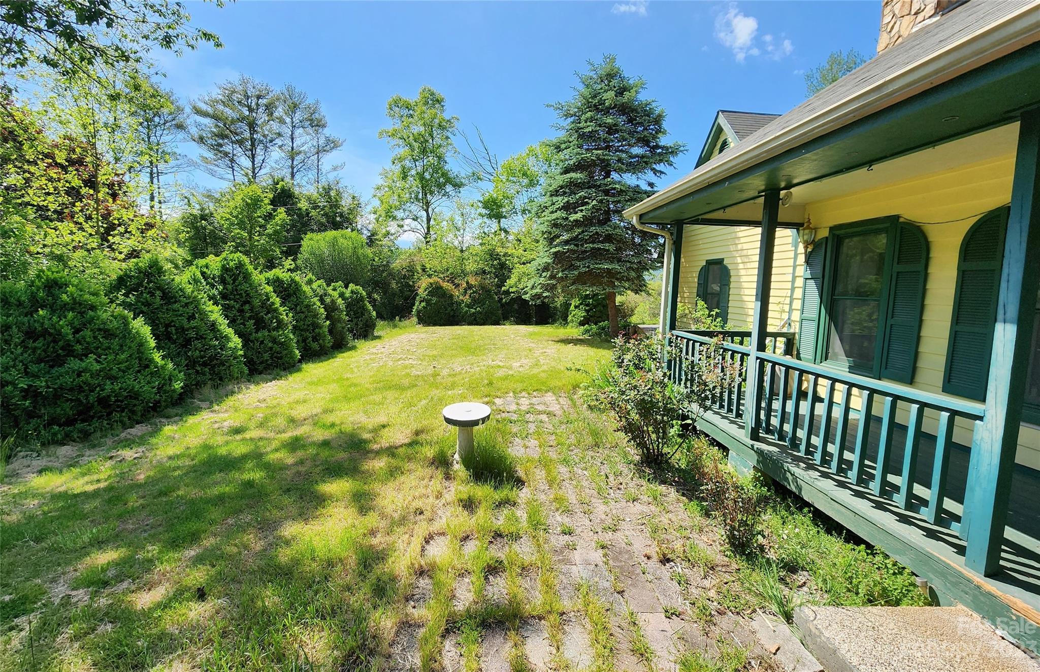 2015 Nc 80 Highway Bakersville NC 28705