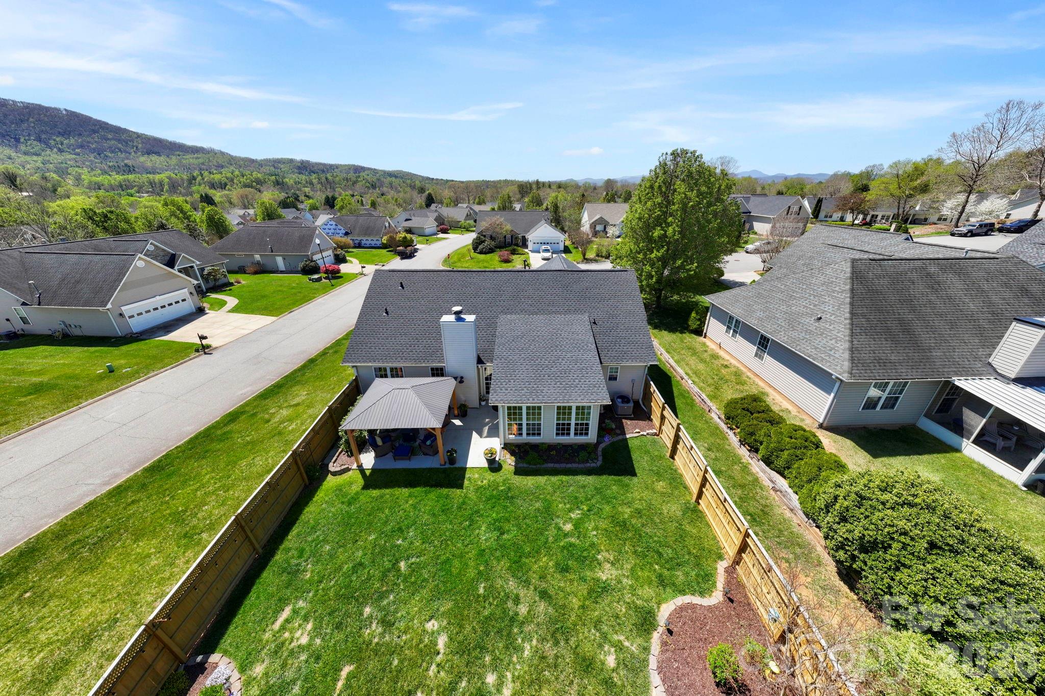 25 Livingston Farm Road Fletcher NC 28732