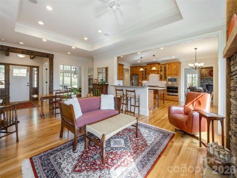 72 Dusky Court Hendersonville NC 28739